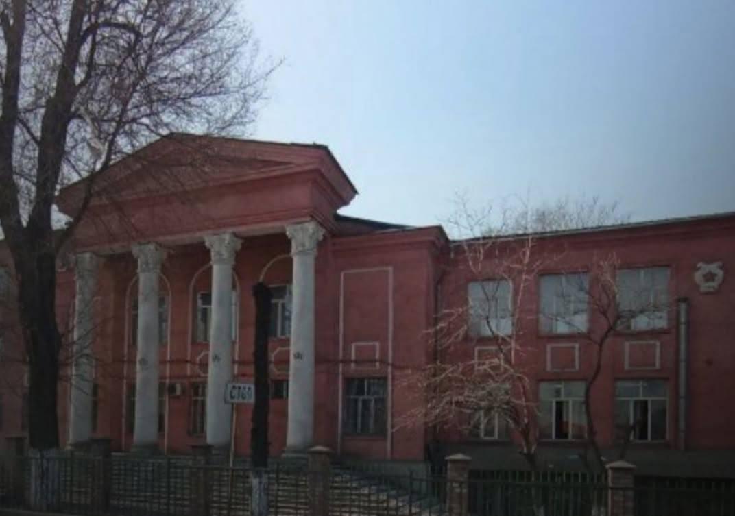 В Бишкеке 14-летний школьник ударил одноклассницу. Она скончалась