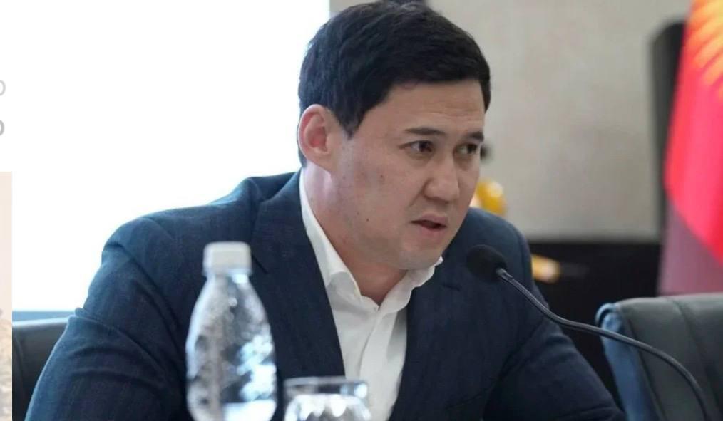 Эльдар Жакыпбеков жана &ldquo;Вазелин&rdquo; 15-июнга чейин абакта калтырылды
&nbsp;
&nbsp;