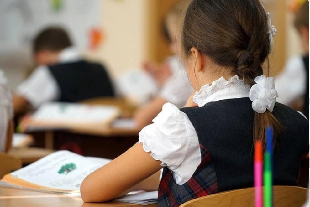 Илим Карыпбековго Орусияга кирүүгө өмүр бою тыюу салынды
&nbsp;
&nbsp;