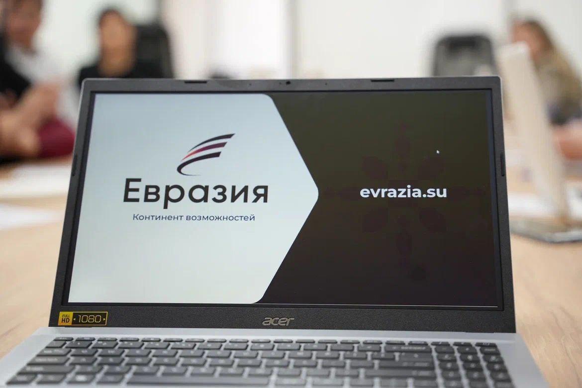 Общественный Фонд &laquo;Евразия. Кыргызстан&raquo; провел день открытых дверей для представителей СМИ. (Фото)