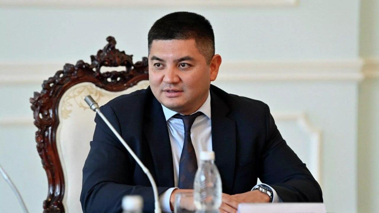 Жогорку Кенеш разрешил генпрокурору привлечь к уголовной ответственности депутата Жамгырчиева