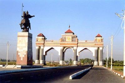 Садыр Жапаров предложил объявить Жалал-Абад туристической столицей тюркского мира в 2025 году