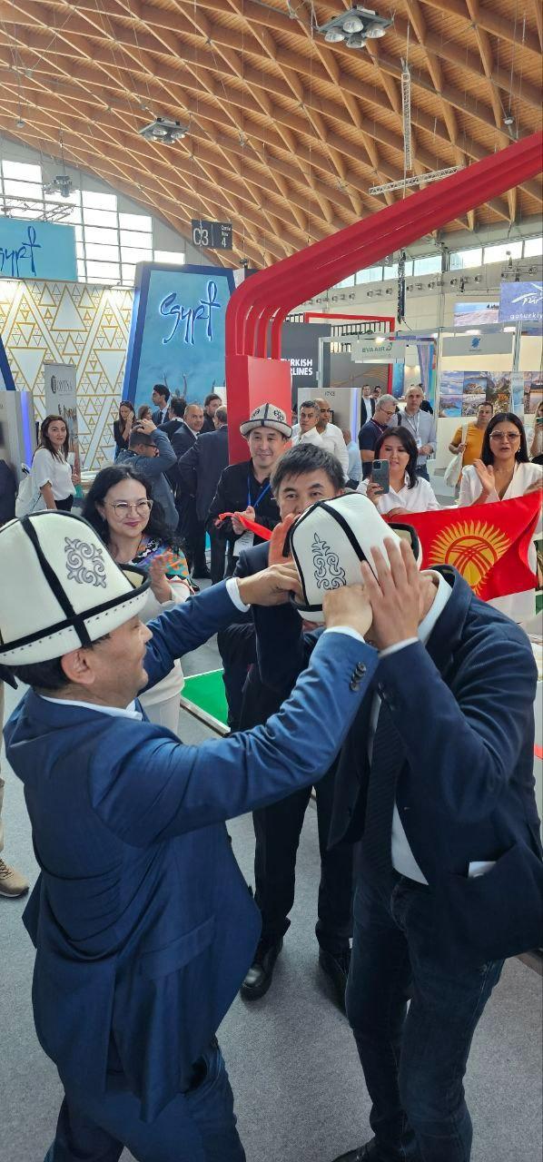 Кыргызская юрта путешествует по Европе