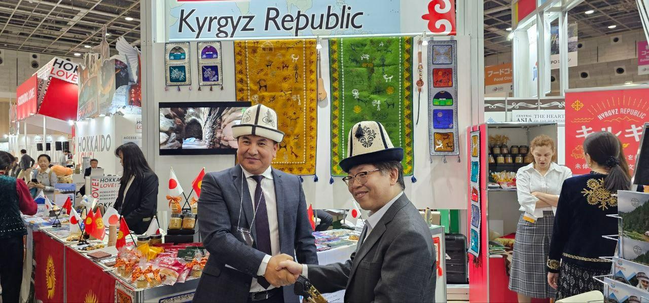 Певица Анжелика представила Кыргызстан на туристической выставке в Японии (видео)